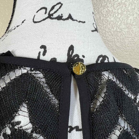 Bebe black blouse short sleeve embroidered lace around neckline boho size S - Picture 13 of 15